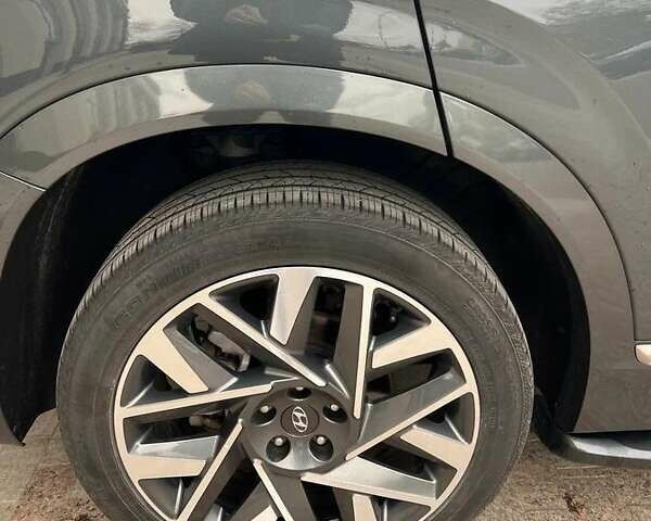 Черный Хендай Санта Фе, объемом двигателя 2.5 л и пробегом 37 тыс. км за 28300 $, фото 5 на Automoto.ua