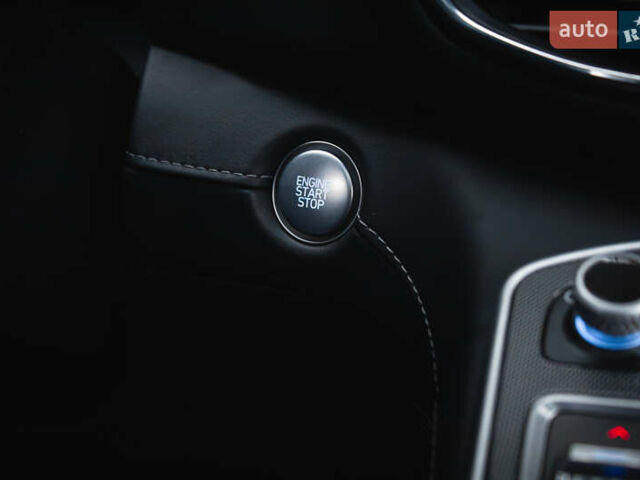 Черный Хендай Санта Фе, объемом двигателя 1.6 л и пробегом 35 тыс. км за 36200 $, фото 26 на Automoto.ua