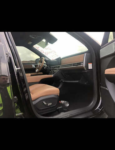 Черный Хендай Санта Фе, объемом двигателя 0 л и пробегом 15 тыс. км за 35000 $, фото 5 на Automoto.ua