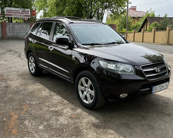 Фиолетовый Хендай Санта Фе, объемом двигателя 2.19 л и пробегом 265 тыс. км за 9500 $, фото 5 на Automoto.ua