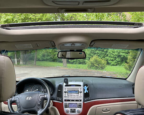 Фиолетовый Хендай Санта Фе, объемом двигателя 2.19 л и пробегом 265 тыс. км за 9500 $, фото 25 на Automoto.ua