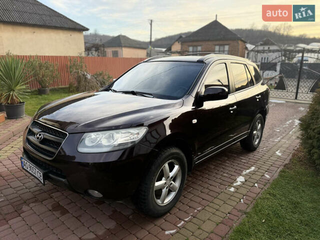Фиолетовый Хендай Санта Фе, объемом двигателя 2.19 л и пробегом 331 тыс. км за 8600 $, фото 4 на Automoto.ua