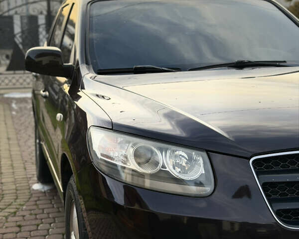 Фиолетовый Хендай Санта Фе, объемом двигателя 2.19 л и пробегом 331 тыс. км за 8600 $, фото 2 на Automoto.ua