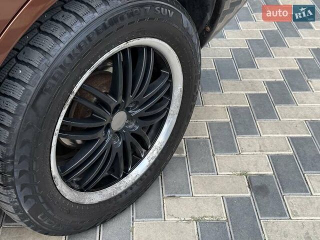 Коричневый Хендай Санта Фе, объемом двигателя 2.4 л и пробегом 142 тыс. км за 5700 $, фото 19 на Automoto.ua