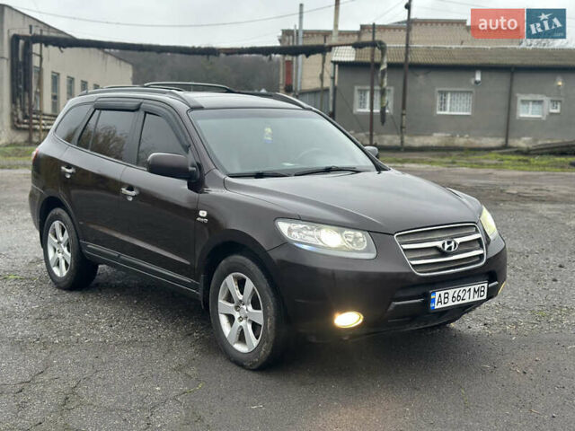 Коричневый Хендай Санта Фе, объемом двигателя 2.19 л и пробегом 160 тыс. км за 9300 $, фото 3 на Automoto.ua