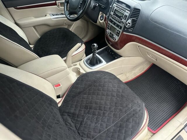 Коричневый Хендай Санта Фе, объемом двигателя 2.2 л и пробегом 160 тыс. км за 9300 $, фото 17 на Automoto.ua