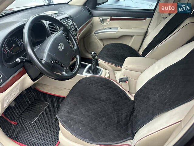 Коричневый Хендай Санта Фе, объемом двигателя 2.19 л и пробегом 160 тыс. км за 9300 $, фото 15 на Automoto.ua