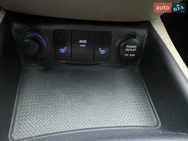 Коричневый Хендай Санта Фе, объемом двигателя 2.19 л и пробегом 160 тыс. км за 9300 $, фото 26 на Automoto.ua