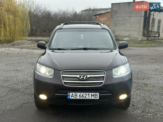 Коричневый Хендай Санта Фе, объемом двигателя 2.19 л и пробегом 160 тыс. км за 9300 $, фото 2 на Automoto.ua