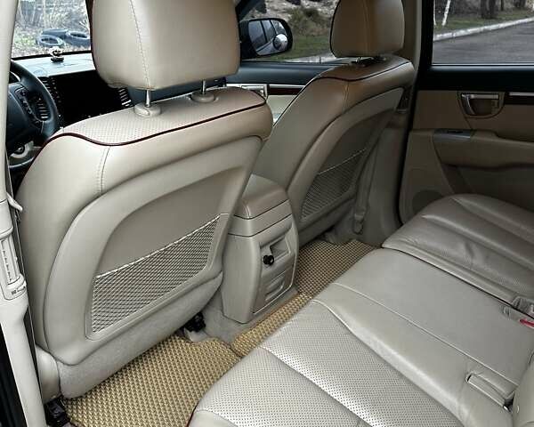 Коричневый Хендай Санта Фе, объемом двигателя 2.66 л и пробегом 190 тыс. км за 9999 $, фото 12 на Automoto.ua