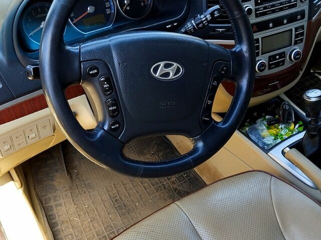 Коричневый Хендай Санта Фе, объемом двигателя 2.7 л и пробегом 0 тыс. км за 9500 $, фото 4 на Automoto.ua