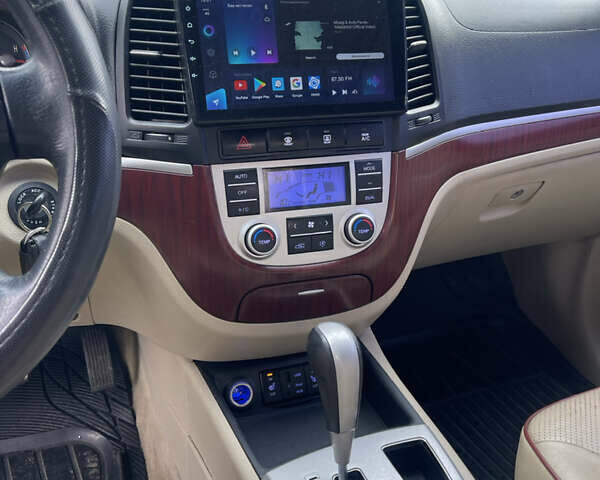 Коричневий Хендай Санта Фе, об'ємом двигуна 2.2 л та пробігом 295 тис. км за 8500 $, фото 16 на Automoto.ua