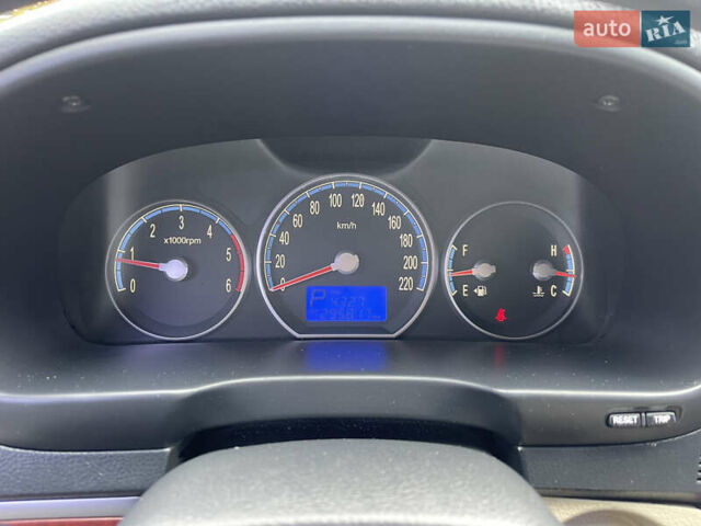 Коричневий Хендай Санта Фе, об'ємом двигуна 2.2 л та пробігом 295 тис. км за 8500 $, фото 25 на Automoto.ua