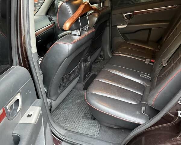 Коричневый Хендай Санта Фе, объемом двигателя 2.2 л и пробегом 330 тыс. км за 10500 $, фото 2 на Automoto.ua