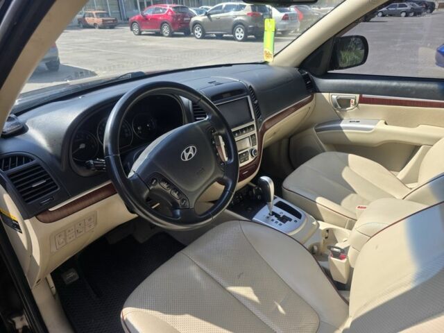 Коричневий Хендай Санта Фе, об'ємом двигуна 2.7 л та пробігом 219 тис. км за 10499 $, фото 6 на Automoto.ua