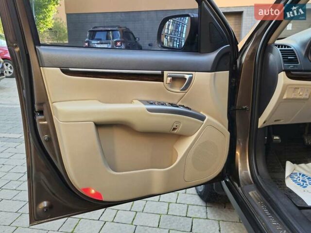 Коричневий Хендай Санта Фе, об'ємом двигуна 2.2 л та пробігом 179 тис. км за 14350 $, фото 59 на Automoto.ua