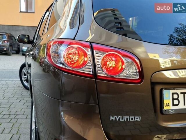 Коричневий Хендай Санта Фе, об'ємом двигуна 2.2 л та пробігом 179 тис. км за 14350 $, фото 20 на Automoto.ua