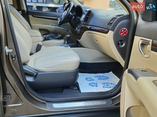 Коричневий Хендай Санта Фе, об'ємом двигуна 2.2 л та пробігом 179 тис. км за 14350 $, фото 82 на Automoto.ua