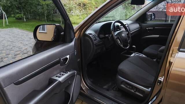 Коричневый Хендай Санта Фе, объемом двигателя 2.2 л и пробегом 228 тыс. км за 11600 $, фото 15 на Automoto.ua