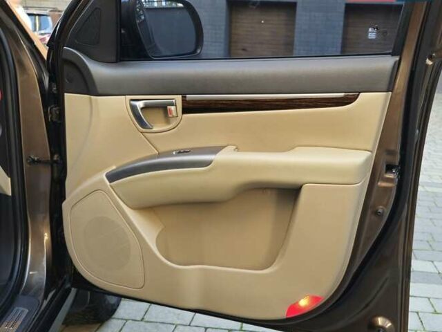 Коричневий Хендай Санта Фе, об'ємом двигуна 2.2 л та пробігом 179 тис. км за 14350 $, фото 84 на Automoto.ua