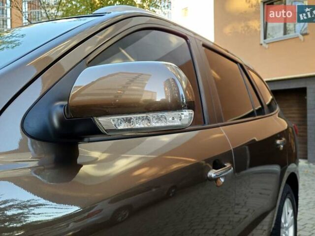 Коричневий Хендай Санта Фе, об'ємом двигуна 2.2 л та пробігом 179 тис. км за 14350 $, фото 18 на Automoto.ua