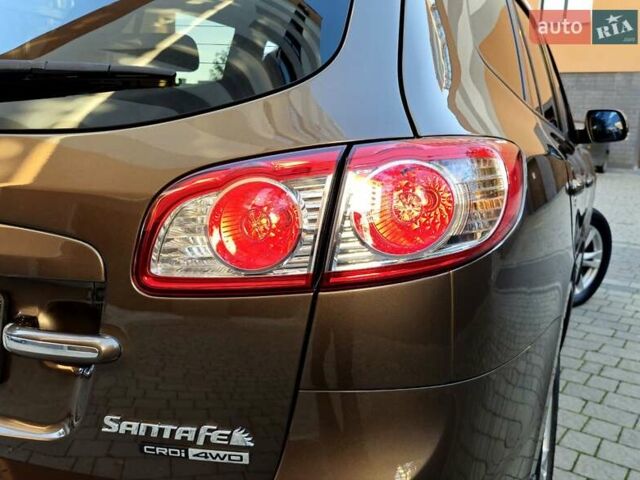 Коричневий Хендай Санта Фе, об'ємом двигуна 2.2 л та пробігом 179 тис. км за 14350 $, фото 43 на Automoto.ua