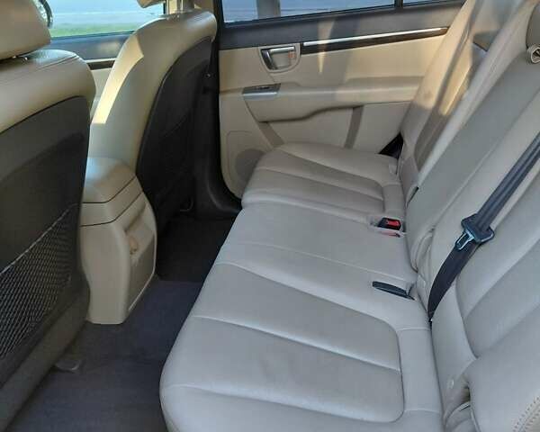 Хендай Санта Фе 2011 в Жмеренке на Automoto.ua Коричневый Хендай Санта Фе, объемом двигателя 2.36 л и пробегом 148 тыс. км за 13500 $, фото 1 на Automoto.ua