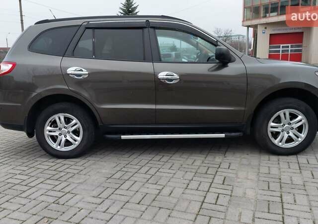 Коричневий Хендай Санта Фе, об'ємом двигуна 2.36 л та пробігом 270 тис. км за 12300 $, фото 10 на Automoto.ua