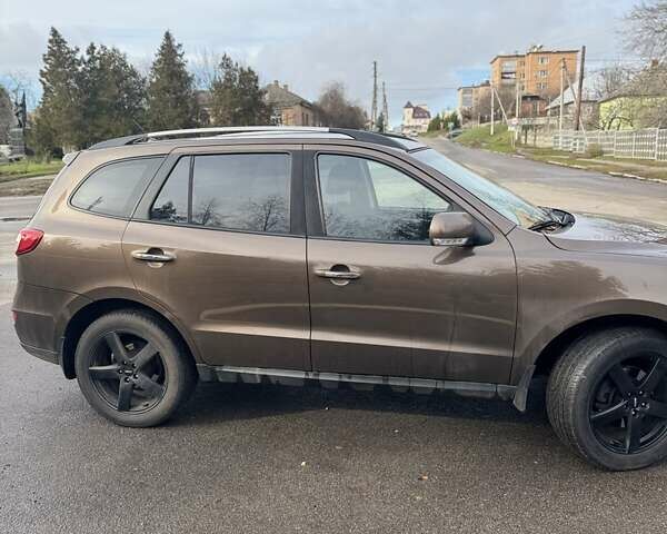 Коричневый Хендай Санта Фе, объемом двигателя 2.2 л и пробегом 160 тыс. км за 12700 $, фото 12 на Automoto.ua