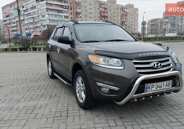 Коричневий Хендай Санта Фе, об'ємом двигуна 2.36 л та пробігом 270 тис. км за 12300 $, фото 1 на Automoto.ua