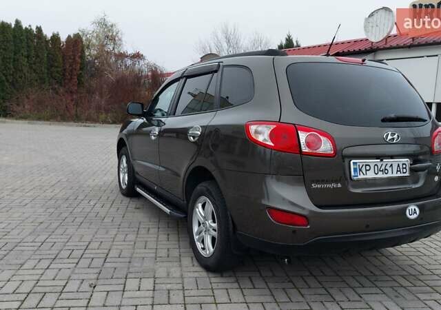 Коричневий Хендай Санта Фе, об'ємом двигуна 2.36 л та пробігом 270 тис. км за 12300 $, фото 14 на Automoto.ua