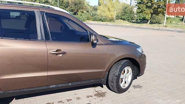 Хендай Санта Фе 2011 в Киеве на Automoto.ua Коричневый Хендай Санта Фе, объемом двигателя 2.2 л и пробегом 358 тыс. км за 11900 $, фото 5 на Automoto.ua