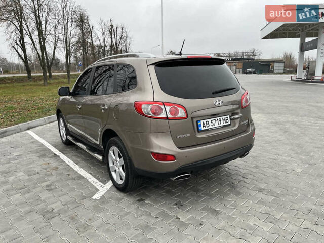 Коричневый Хендай Санта Фе, объемом двигателя 2.2 л и пробегом 181 тыс. км за 13800 $, фото 7 на Automoto.ua