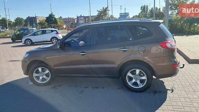 Хендай Санта Фе 2011 в Киеве на Automoto.ua Коричневый Хендай Санта Фе, объемом двигателя 2.2 л и пробегом 358 тыс. км за 11900 $, фото 6 на Automoto.ua