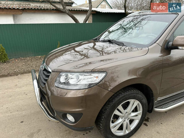 Коричневий Хендай Санта Фе, об'ємом двигуна 2.19 л та пробігом 186 тис. км за 13500 $, фото 21 на Automoto.ua
