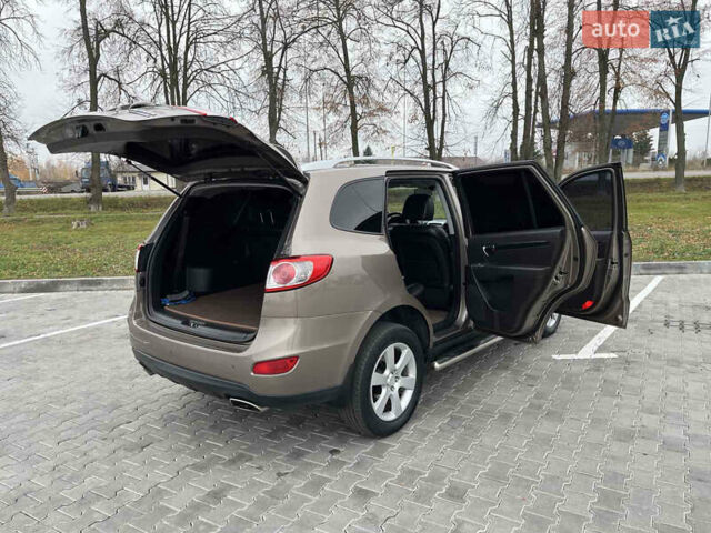 Коричневый Хендай Санта Фе, объемом двигателя 2.2 л и пробегом 181 тыс. км за 13800 $, фото 15 на Automoto.ua