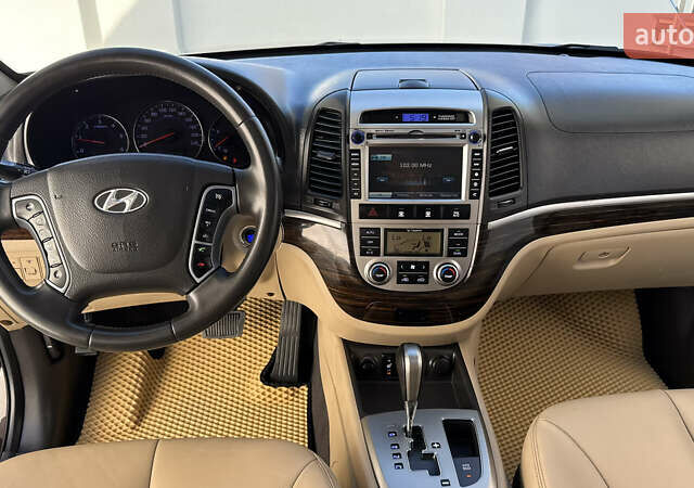 Хендай Санта Фе 2011 в Ивано-Франковске на Automoto.ua Коричневый Хендай Санта Фе, объемом двигателя 2.2 л и пробегом 186 тыс. км за 14950 $, фото 61 на Automoto.ua