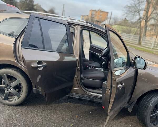 Коричневый Хендай Санта Фе, объемом двигателя 2.2 л и пробегом 160 тыс. км за 12700 $, фото 4 на Automoto.ua