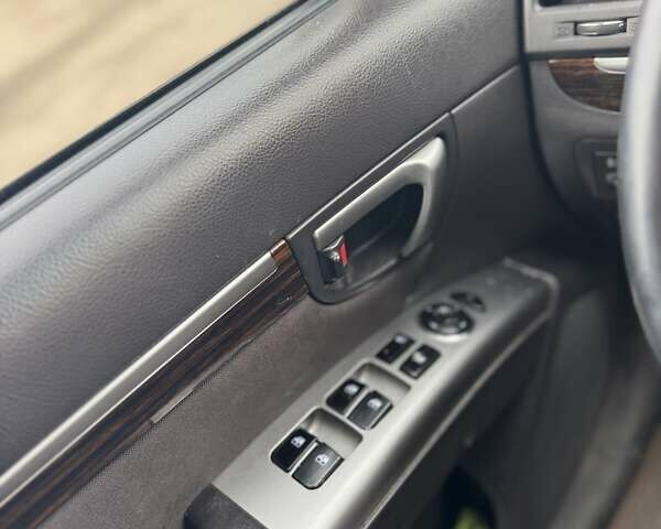 Коричневый Хендай Санта Фе, объемом двигателя 2.2 л и пробегом 160 тыс. км за 12700 $, фото 13 на Automoto.ua