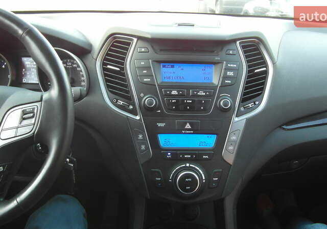 Коричневый Хендай Санта Фе, объемом двигателя 2.2 л и пробегом 185 тыс. км за 17300 $, фото 8 на Automoto.ua