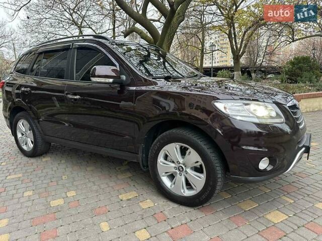 Коричневый Хендай Санта Фе, объемом двигателя 2.2 л и пробегом 180 тыс. км за 14300 $, фото 5 на Automoto.ua