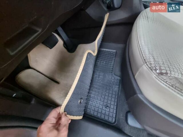 Коричневий Хендай Санта Фе, об'ємом двигуна 2.2 л та пробігом 157 тис. км за 15000 $, фото 16 на Automoto.ua