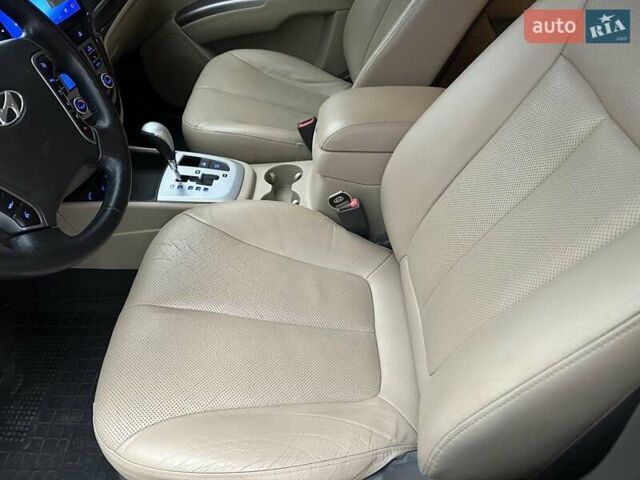 Коричневый Хендай Санта Фе, объемом двигателя 2.2 л и пробегом 180 тыс. км за 14300 $, фото 17 на Automoto.ua