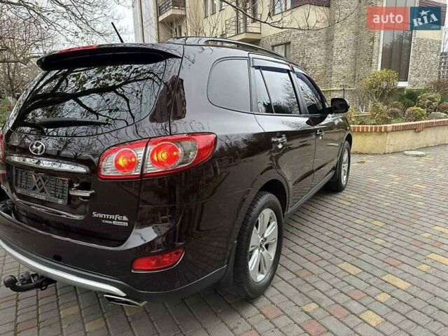 Коричневый Хендай Санта Фе, объемом двигателя 2.2 л и пробегом 180 тыс. км за 14300 $, фото 9 на Automoto.ua