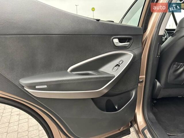 Коричневый Хендай Санта Фе, объемом двигателя 2.2 л и пробегом 210 тыс. км за 17999 $, фото 56 на Automoto.ua