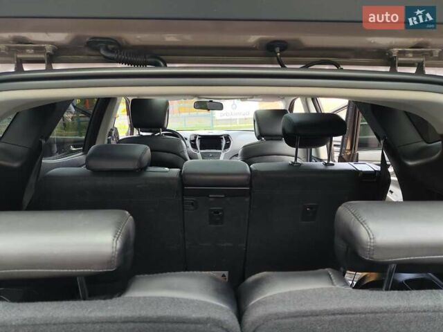 Коричневый Хендай Санта Фе, объемом двигателя 2.36 л и пробегом 262 тыс. км за 14900 $, фото 15 на Automoto.ua