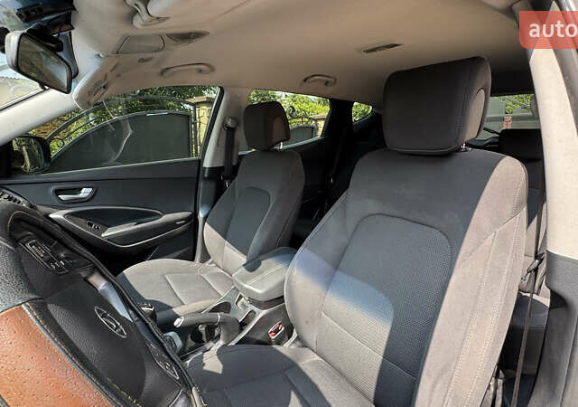 Коричневый Хендай Санта Фе, объемом двигателя 2.2 л и пробегом 109 тыс. км за 16800 $, фото 14 на Automoto.ua