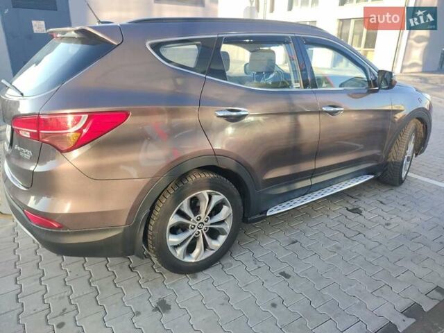 Коричневый Хендай Санта Фе, объемом двигателя 2.2 л и пробегом 201 тыс. км за 14000 $, фото 3 на Automoto.ua