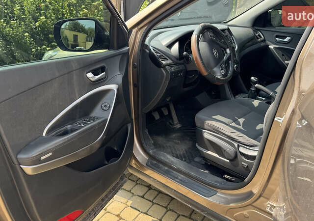 Коричневый Хендай Санта Фе, объемом двигателя 2.2 л и пробегом 109 тыс. км за 16800 $, фото 13 на Automoto.ua