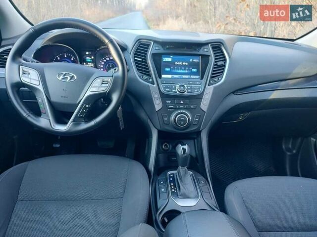 Коричневый Хендай Санта Фе, объемом двигателя 2.2 л и пробегом 201 тыс. км за 14000 $, фото 10 на Automoto.ua